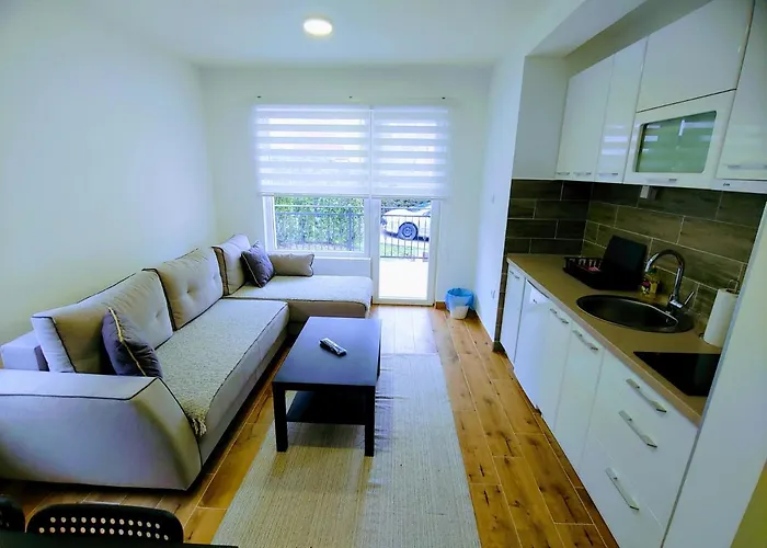 アパート Mk ズラティボール