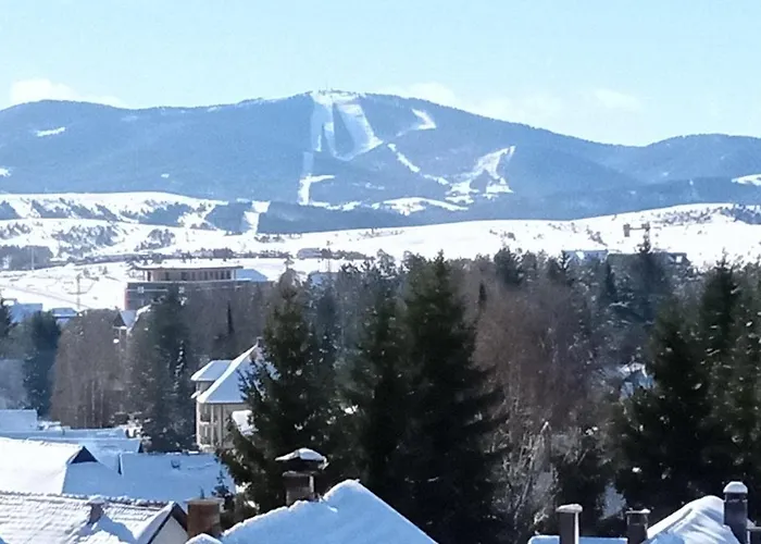 アパート Mk ズラティボール