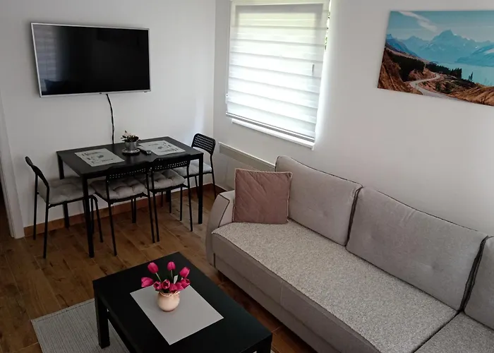 アパート Mk ズラティボール